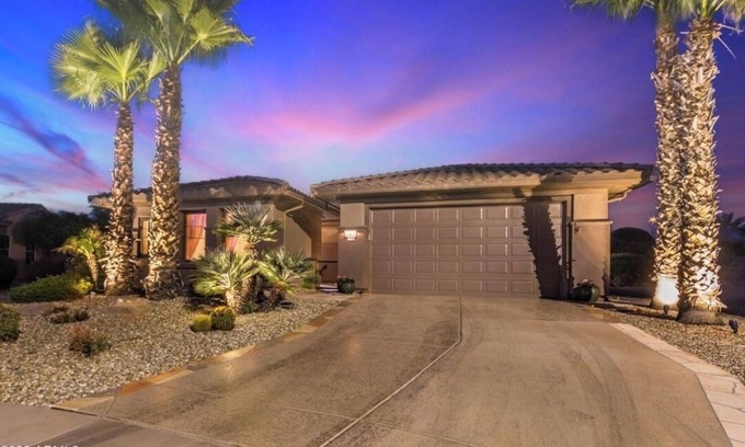 Surprise House | Charming 2-bedroom house + Casita in The Grand, 45+ Community of Surprise,AZ