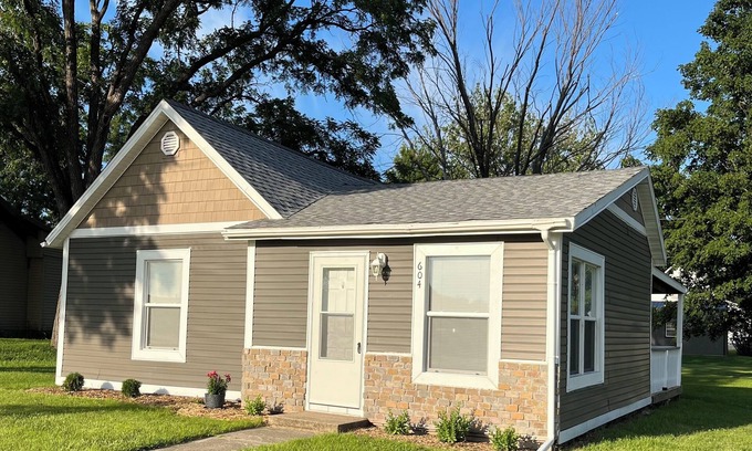 Collins House | Charming 2-bedroom house in Collins with AC, WiFi