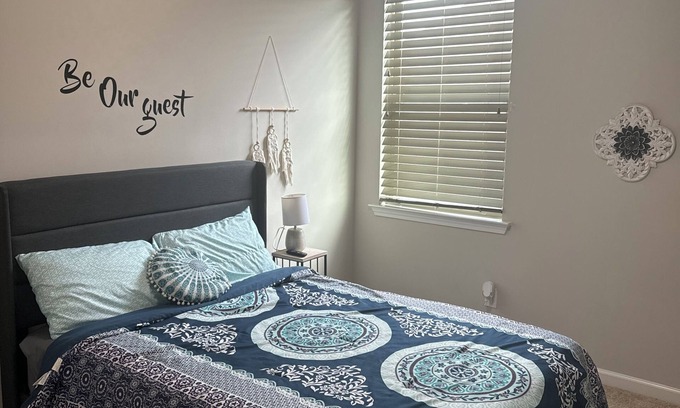 Slidell House | Charming 2-bedroom loft with ac and gym.