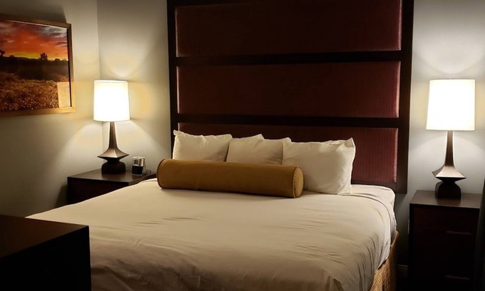 Terra Lago Resort | Charming 2-bedroom resort in brilliant Indio with AC, fitness room, WiFi