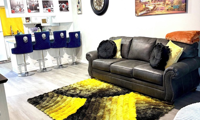 Greenville House | Charming 2-bedroom townhome in amazing Greenville, NC. 1 mile from ECU.