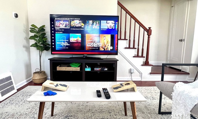 Royal Oak House | Charming 2-bedroom Townhome in Royal Oak with Attached Garage