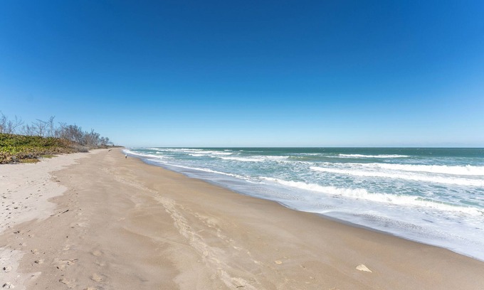 Hutchinson Island South House | Charming 2-bedroom, 2-bath beach house with private beach access, dog friendly.