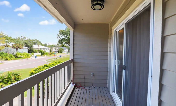 Ozona House | Charming 2-bedroom house in peaceful Palm Harbor with coffee bar