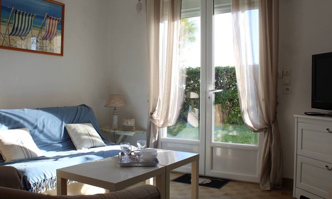 Saint-Denis-d'Oleron House | Charming 2BR House Near Chassiron Lighthouse with Garden & Terrace - Calm Area, 4 Guests, St. Denis d'Oléron