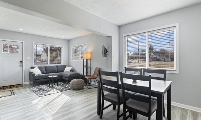 Lansing House | Charming 2BR South Lansing Retreat Close to MSU & Downtown