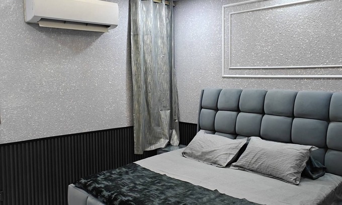 Dariyaganj Apartment | Charming 3-bedroom house with AC in New Delhi central 3bhknhome.away home.