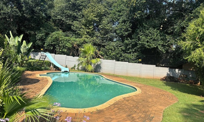 Eldoraigne House | Charming 3-bedroom house with WiFi, fitness room in welcoming Centurion