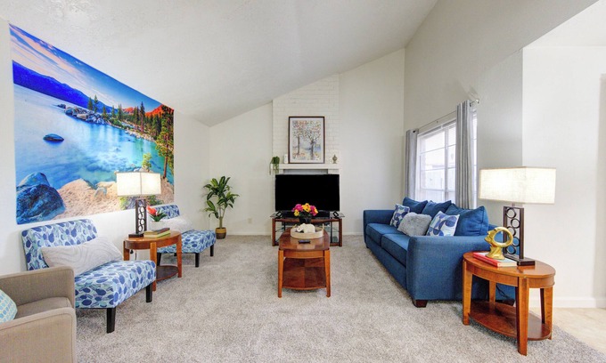Houston House | Charming 3-bedroom house in Convenient area