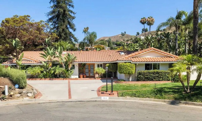 Ventura House | Charming 3-bedroom house in welcoming Ventura