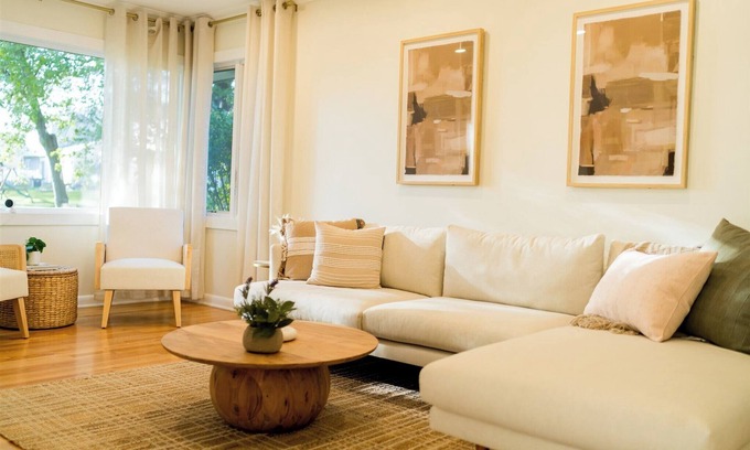 Wheaton House | Charming 3-bedroom house just minutes from Downtown Wheaton!