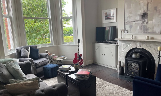 Rathgar House | Charming 3-bedroom house in beautiful Rathgar, Dublin 6, short stroll to city