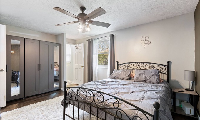 Plainfield House | Charming 3-Bedroom Retreat Near Indianapolis