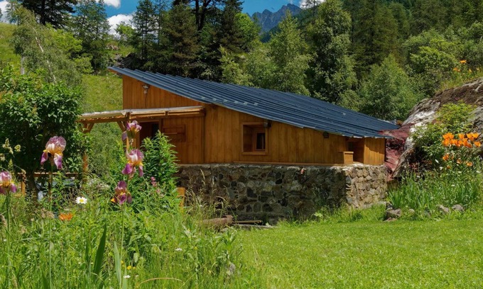 Belvedere Ski Chalet | Charming 3-star chalet with private garden in the heart of Mercantour