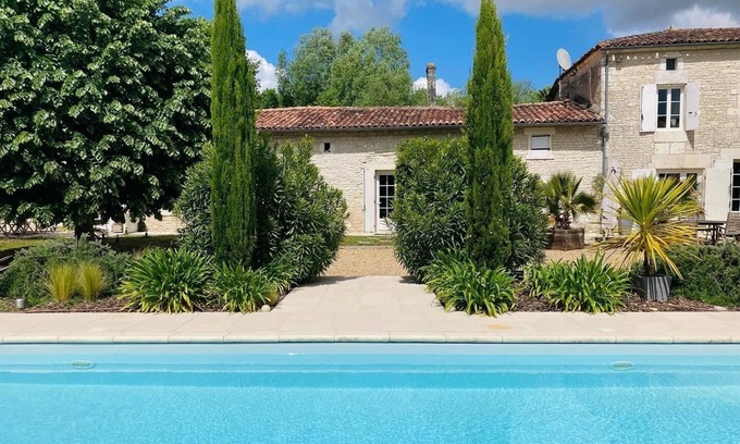 Nercillac House | Charming 3-star gîte ⭐️⭐️⭐️