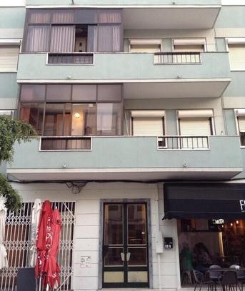 Cacilhas Hostel | Charming 53 Rooms in Cacilhas - Hostel
