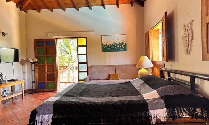 San Jeronimo Cabin | Charming 6-bedroom cabin with AC and WiFi in San Jerónimo