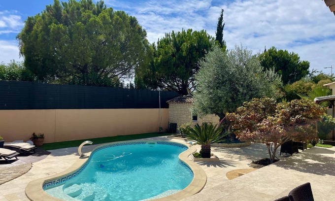 Saint-Cyr-sur-Mer Villa | CHARMING AIR CONDITIONED VILLA FOR 4 PEOPLE 800 m from the beach and 100 m from the shops