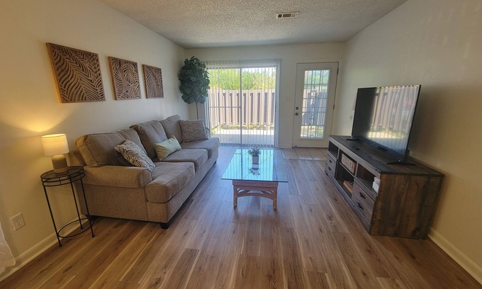 Northeast Pensacola House | Charming Airport 2bdr Retreat in Heart of Pensacola