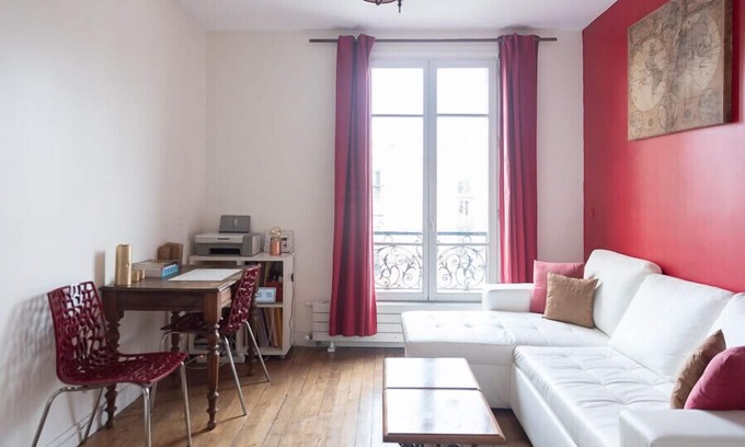 Les Lilas Apartment | Charming and practical cocoon of love