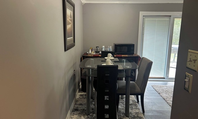 Buford House | Charming and Safe Private Suite with a private entrance.