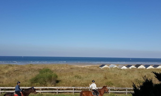 Ouistreham House | Charming Anglo-Norman house facing the sea
