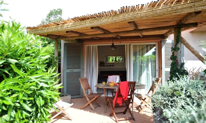 Lecci Apartment | Charming apartment 70m from the beach of St Cypien