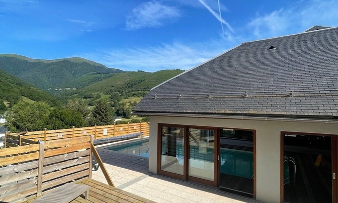 Arreau Apartment | Charming apartment facing the mountains - close to the town center