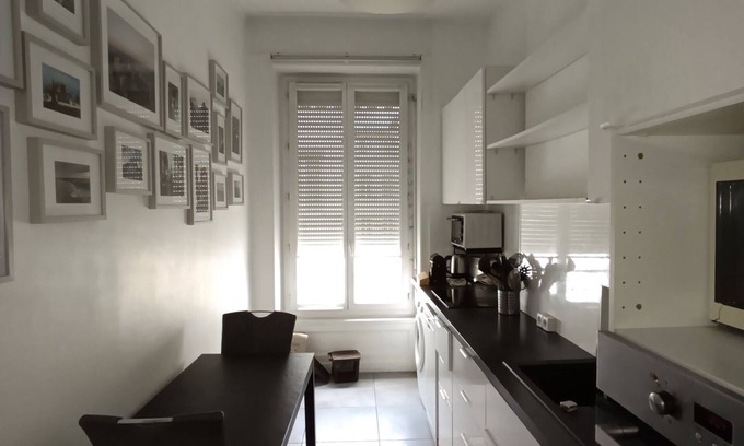 6th Arrondissement Apartment | Charming Apartment for 4 near Massena and Part-Dieu