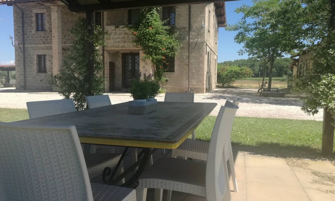 Torgiano Apartment | Charming apt. with pool in a wine estate. Free WIFI, Free veg garden, free wine