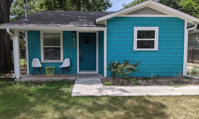Highland House | Charming Austin bungalow, close to everything