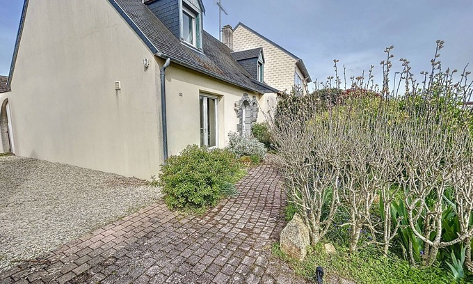 Saint-Pair-sur-Mer House | Charming Beachside House: 4 Bedrooms, Garden, Parking, Wi-Fi, 8 Sleeps!