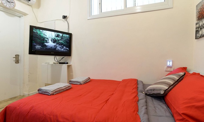 Tel Aviv City Center Apartment | Charming Boutique Stodio - heart of tel aviv