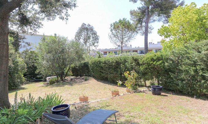 Le Cannet Apartment | Charming & bright flat with AC, Garden 300m² and Closed Garage - BENAKEY