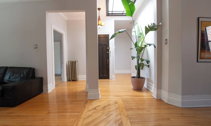 Cote-Des-Neiges—Notre-Dame-De-Grace Apartment | Charming Century home in NDG