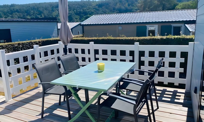 Caurel Ski Chalet | Charming Chalet by the Lake