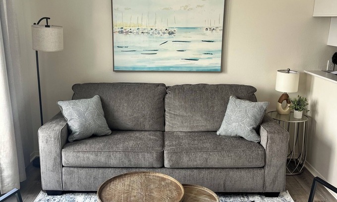 Imperial Beach Condo | Charming, clean and spacious unit with private balcony 1.5 blks from the beach!