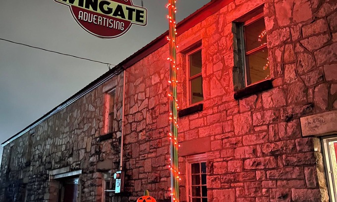 Berryville Apartment | Charming, comfortable apartment in historic Berryville, AR