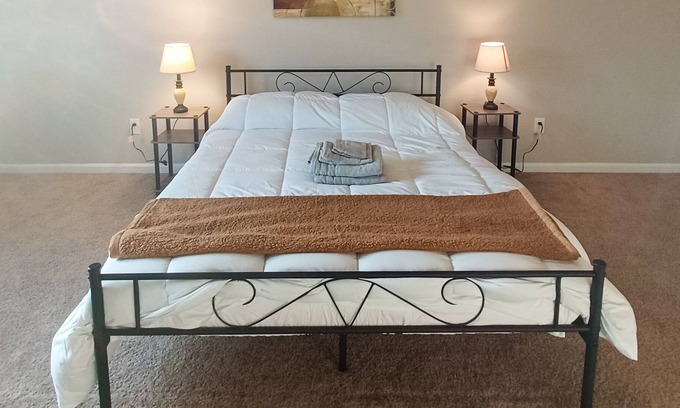 Wanamaker House | Charming Comfy House