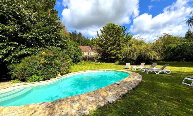 Saint-Cyprien House | Charming cottage with private pool and huge garden, close to all amenities