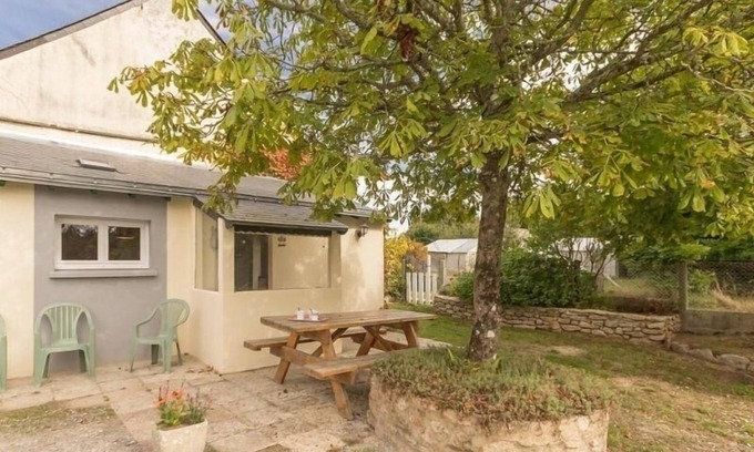 Crossac Cottage | Charming Cottage in Countryside, 25 km from Beach, Wi-Fi, Baby Gear, Pet Friendly