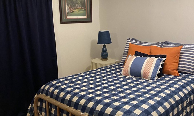 Jasper House | Charming Cottage in the Country