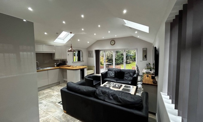 Great Horwood House | Charming Countryside Retreat – 1-Bed Bungalow, Nr Bicester & Silverstone
