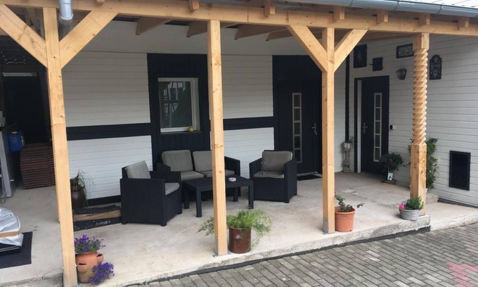 Frankenroda Apartment | Charming flat with barbecue and garden