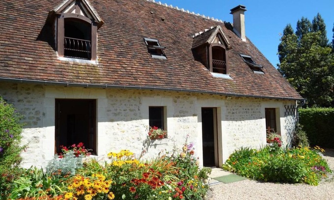 Saint-Jouin-de-Blavou Cottage | Charming Norman house with garden, WIFI, pets allowed