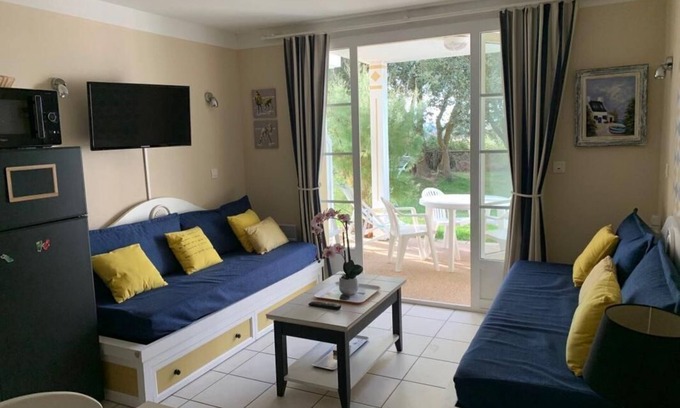 Bourgenay Apartment | Charming T2 ground floor with heated pool