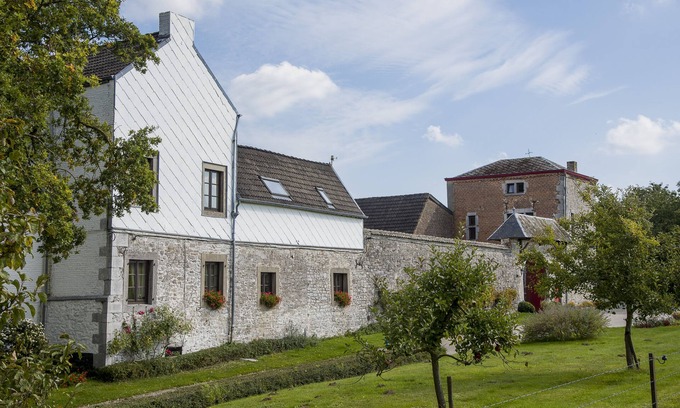 Heron House | Charming gîte with character in a green setting between Liège and Namur