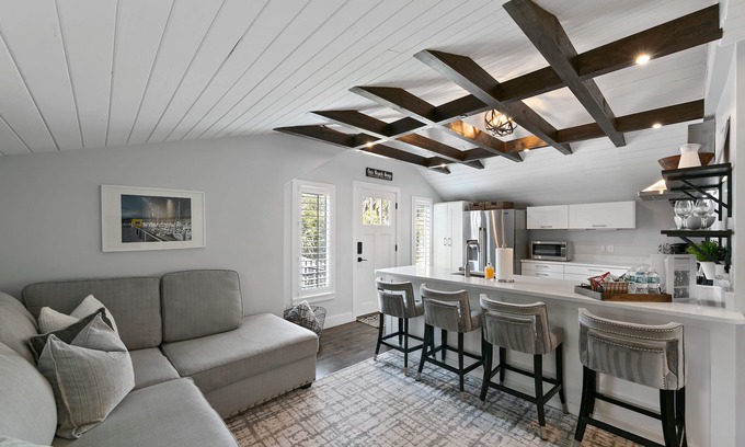 Sawgrass Cottage | Charming Guest Cottage + Private Beach Access!