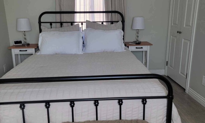 Upland Apartment | Charming Hideaway Guesthouse-full amenities, private patio, conveniently located