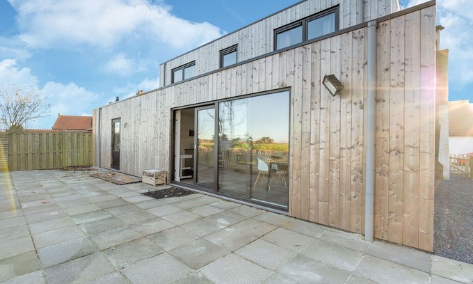 Biervliet House | Charming Holiday Home in Biervliet with Private Terrace